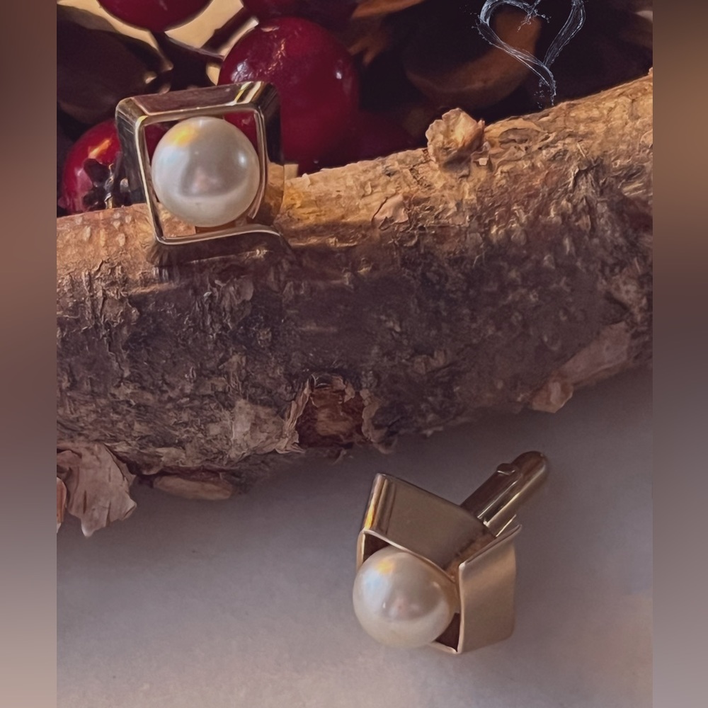 Vintage SWANK Faux Pearl Unisex Cuff Links - Picture 3 of 4
